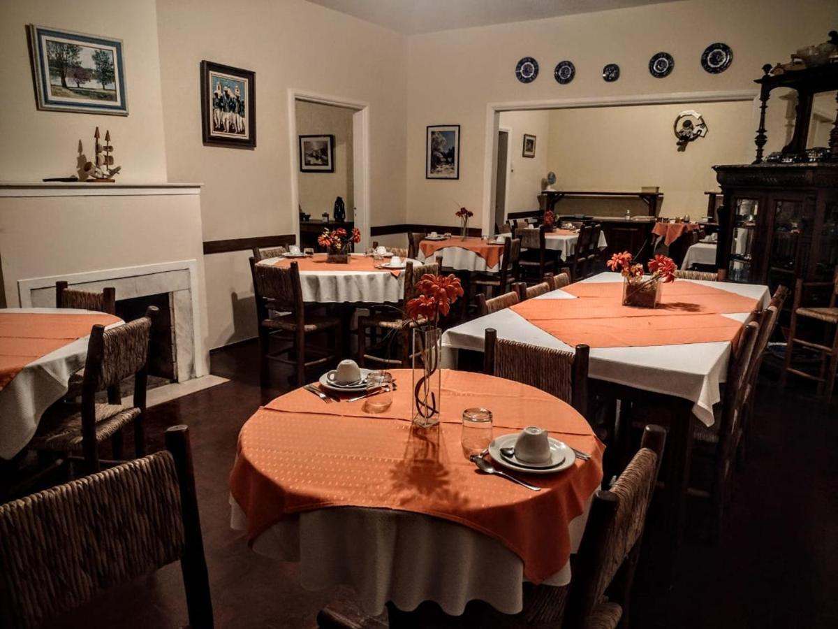 Pousada Casa Amarela Пиракая Екстериор снимка