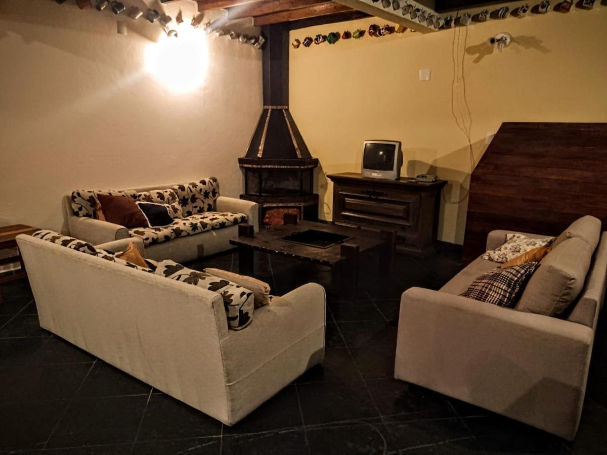 Pousada Casa Amarela Пиракая Екстериор снимка